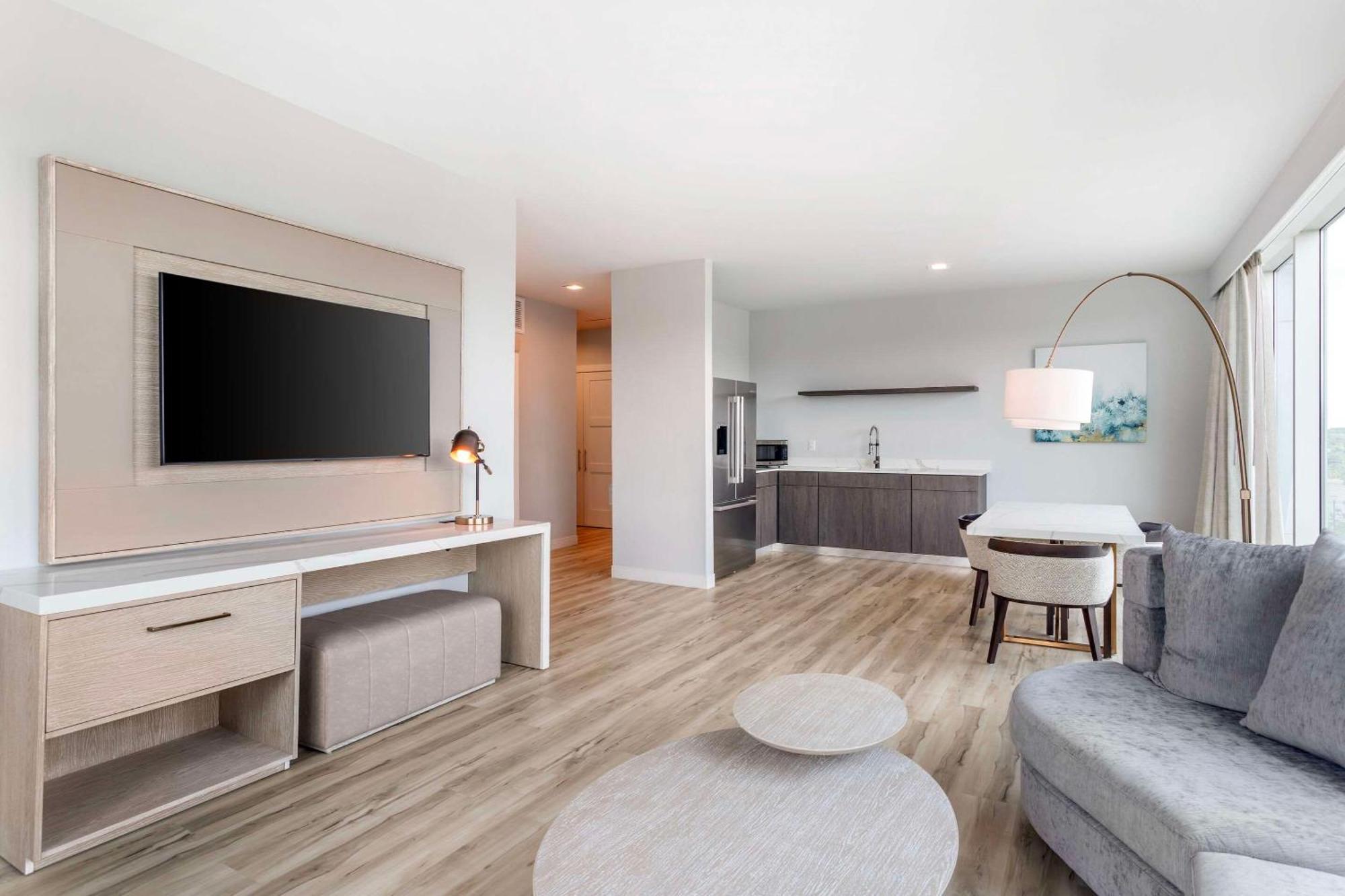 Cambria Hotel Waco University Riverfront المظهر الخارجي الصورة