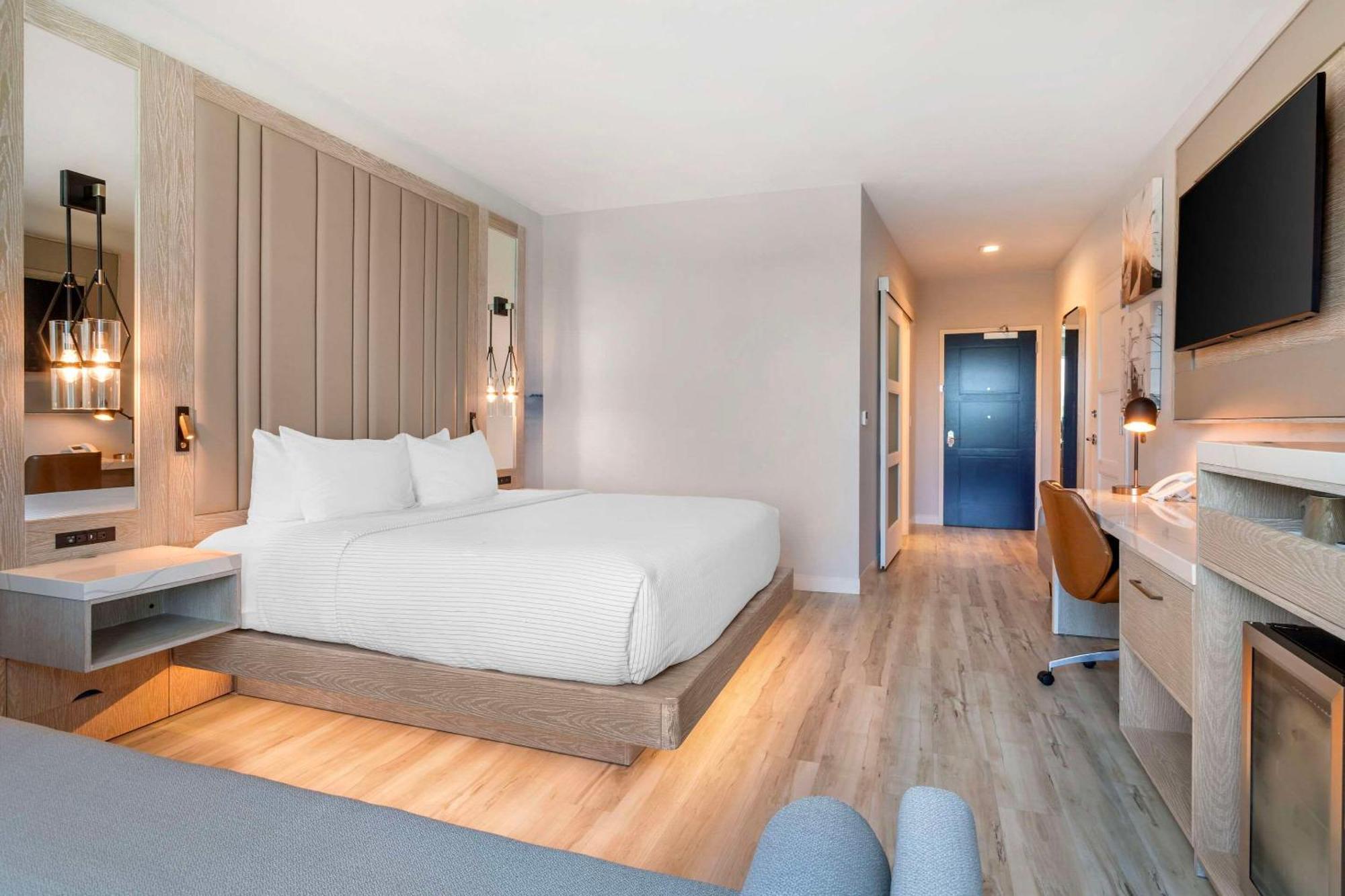 Cambria Hotel Waco University Riverfront المظهر الخارجي الصورة