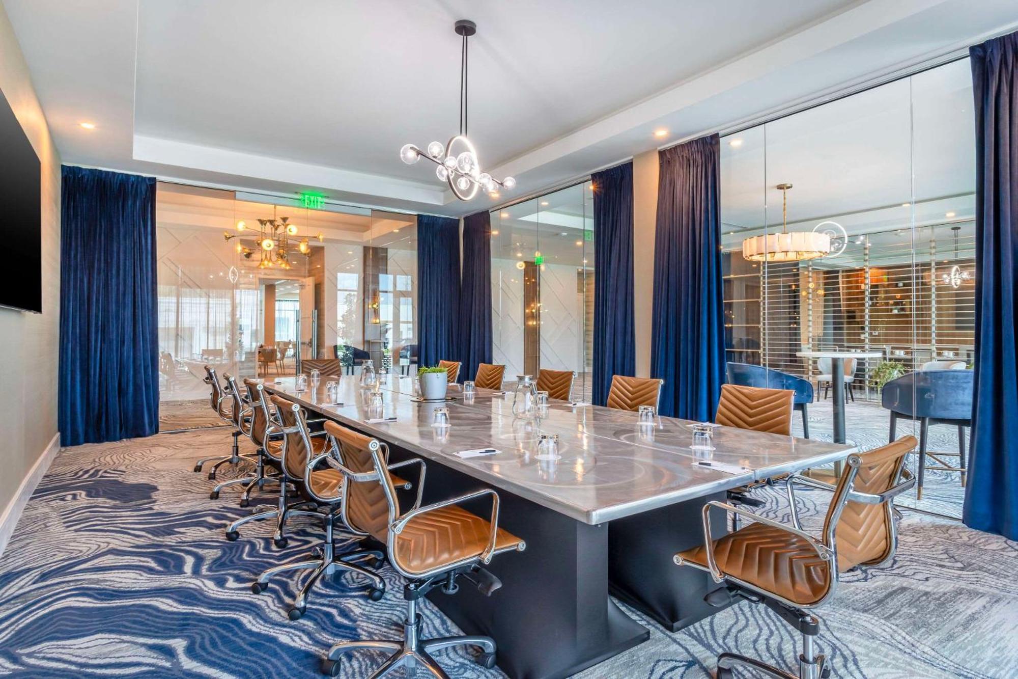 Cambria Hotel Waco University Riverfront المظهر الخارجي الصورة