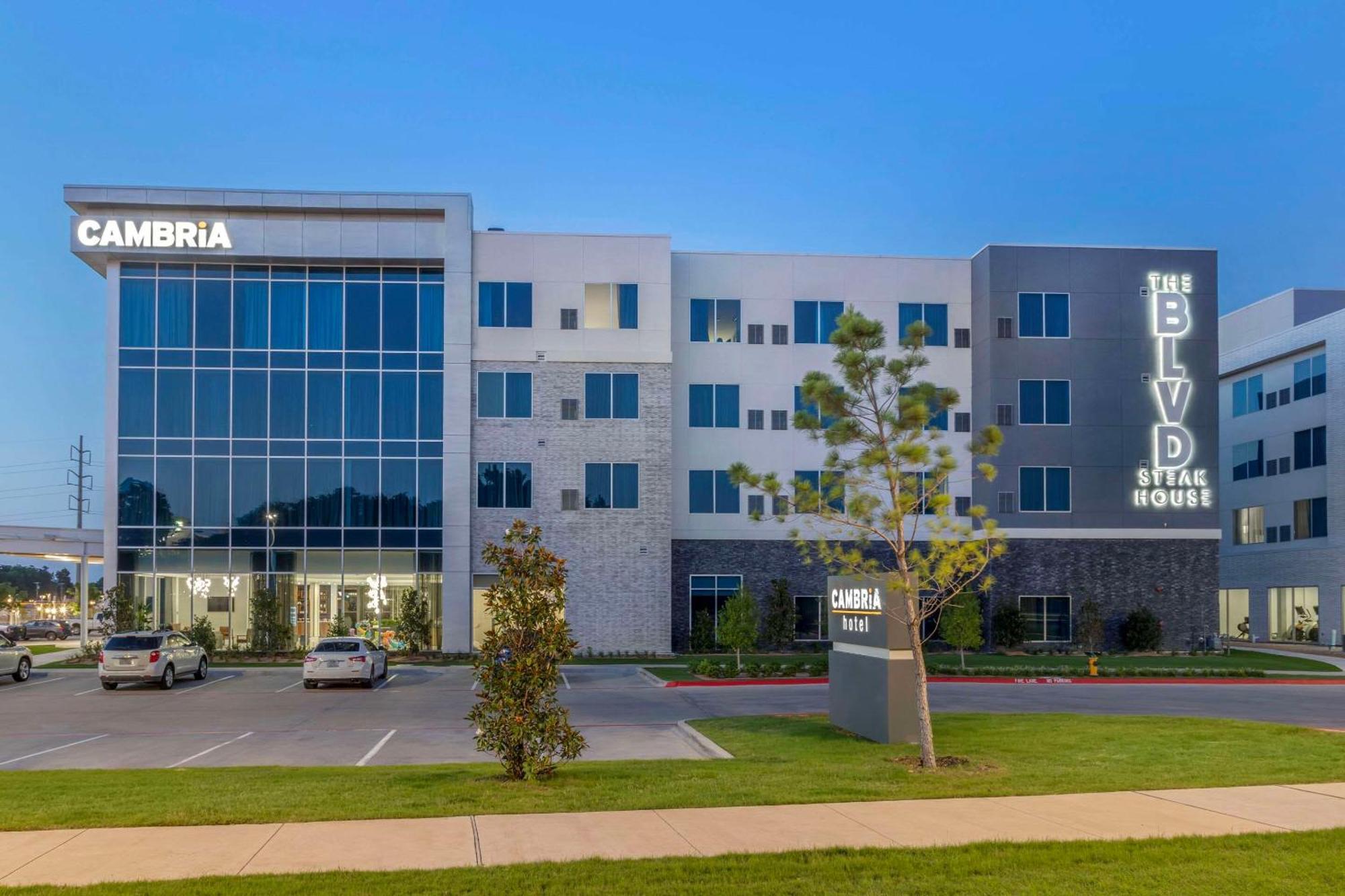 Cambria Hotel Waco University Riverfront المظهر الخارجي الصورة