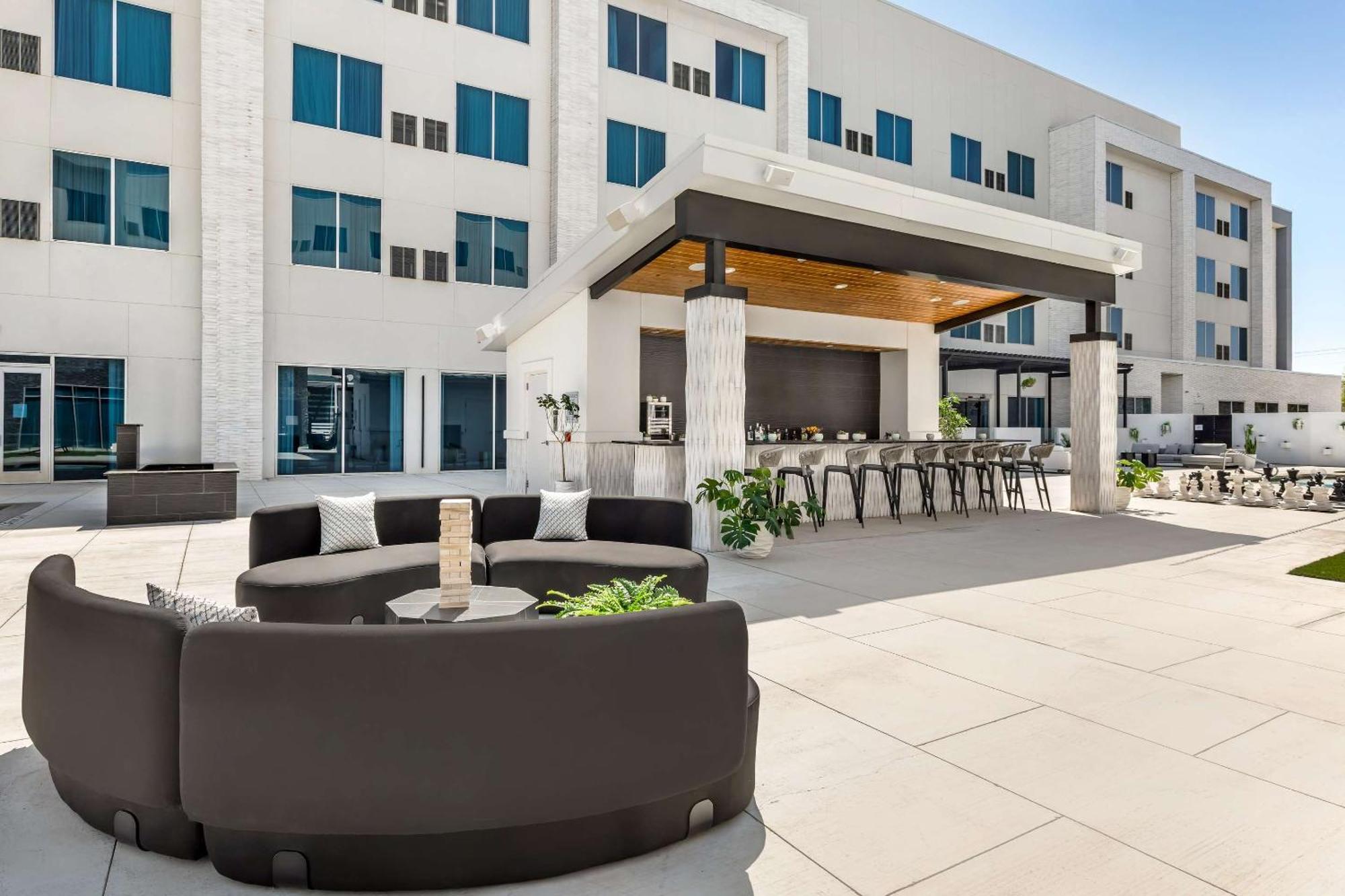 Cambria Hotel Waco University Riverfront المظهر الخارجي الصورة