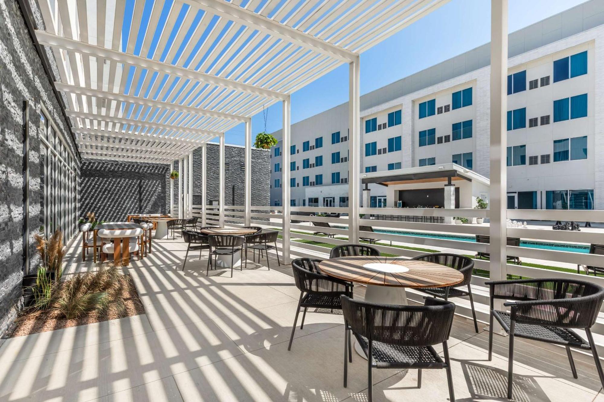 Cambria Hotel Waco University Riverfront المظهر الخارجي الصورة